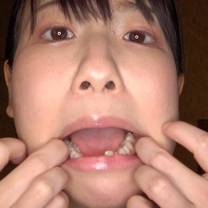 「【歯・口腔フェチ】くすぐったがりの谷田かりなちゃんの口内観察！＆巨大女フェチ」谷田かりな